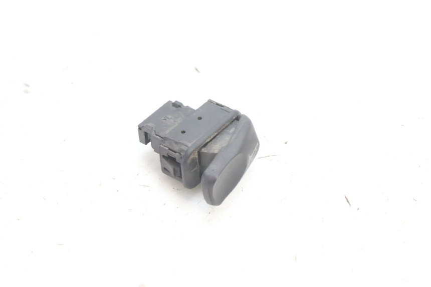 photo de COMANDO DE BUZINA PIAGGIO MP3 500 (2016 - 2018) - Detalhe da peça