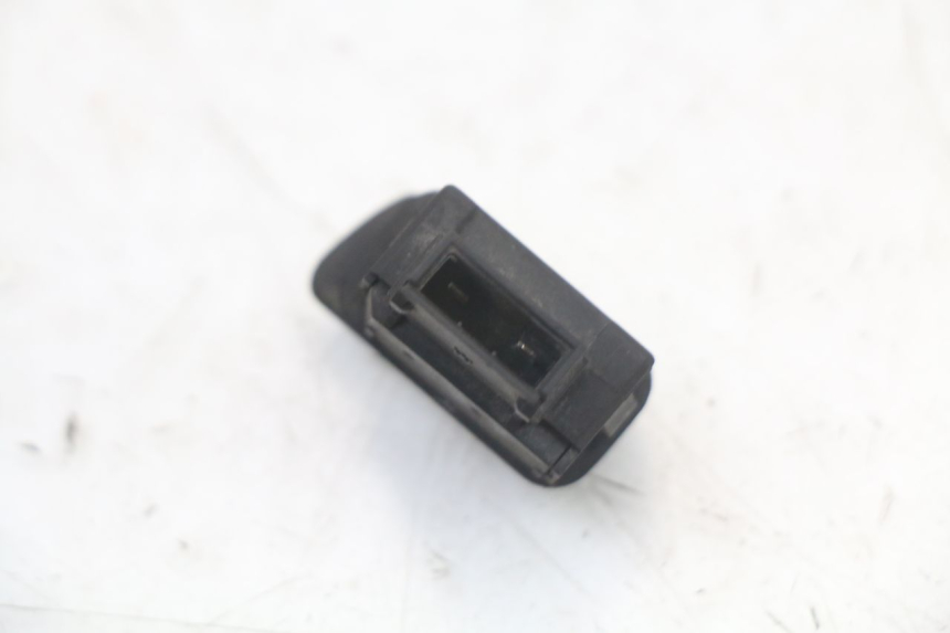 photo de COMANDO DE BUZINA PIAGGIO VESPA LX 2T 50 (2005 - 2013) - Ampliação técnica