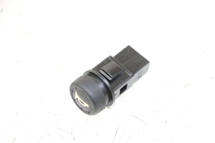 photo de COMANDO DE BUZINA PIAGGIO ZIP 2T 50 (2009 - 2019) - Zoom do estado de desgaste