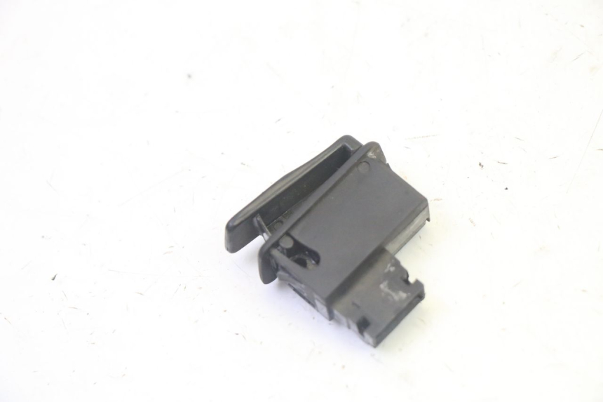 photo de COMANDO DE BUZINA HONDA SCV LEAD 100 (2003 - 2007) - Zoom do estado de desgaste