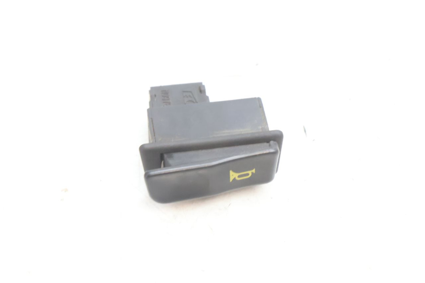 photo de INTERRUPTOR DE BUZINA HONDA SH 125 (2001 - 2003) - Vista principal
