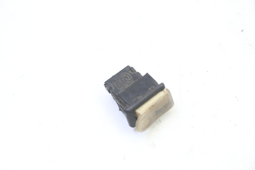 photo de COMANDO DE BUZINA PEUGEOT SPEEDAKE 50 (1995 - 1997) - Detalhe da peça