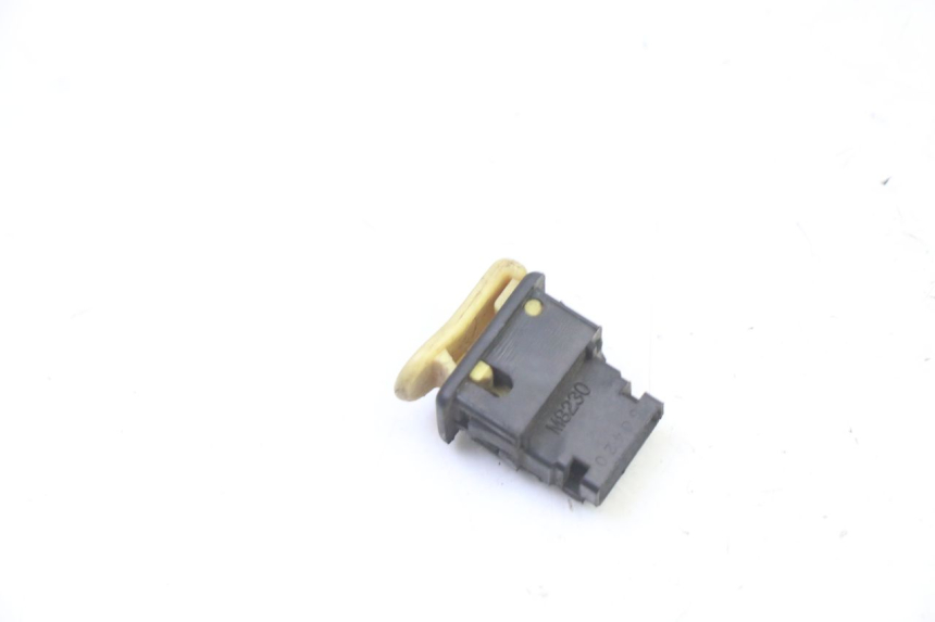 photo de COMANDO DE BUZINA PEUGEOT SPEEDAKE 50 (1995 - 1997) - Zoom do estado de desgaste