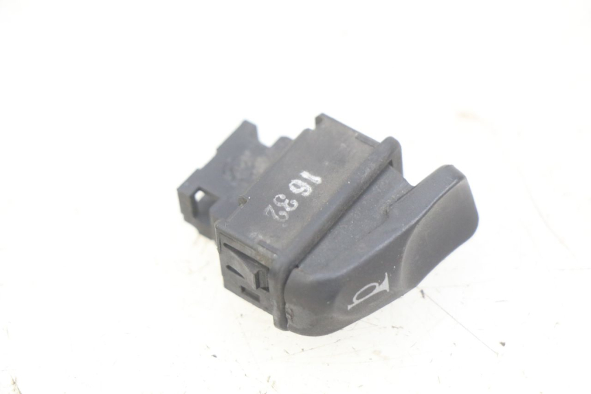photo de COMANDO DE BUZINA PIAGGIO VESPA LX 2T 50 (2005 - 2013) - Detalhe da peça