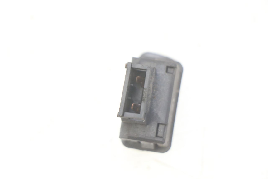 photo de COMANDO DE BUZINA PIAGGIO VESPA LX 2T 50 (2005 - 2013) - Zoom do estado de desgaste