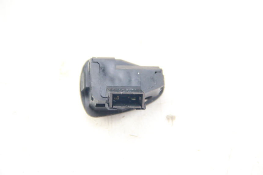 photo de COMANDO DE BUZINA HONDA VISION NSC R 50 (2013 - 2015) - Zoom do estado de desgaste