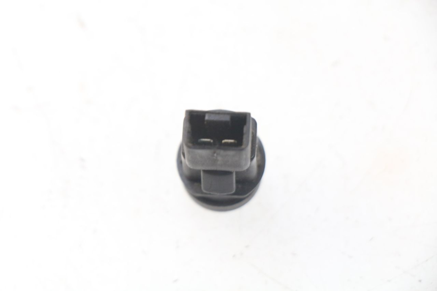 photo de COMANDO DE BUZINA PIAGGIO X9 EVOLUTION 125 (2003 - 2007) - Zoom do estado de desgaste