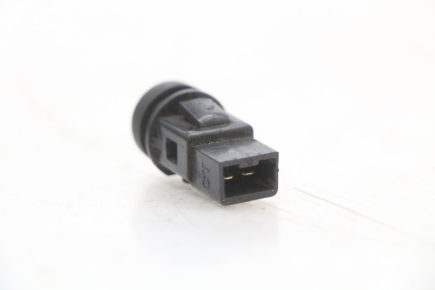 photo de COMANDO DE BUZINA PIAGGIO ZIP 2T 50 (2009 - 2019) - Zoom do estado de desgaste