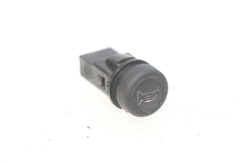 photo de COMANDO DE BUZINA PIAGGIO ZIP 4T 50 (2018 - 2020) - Detalhe da peça