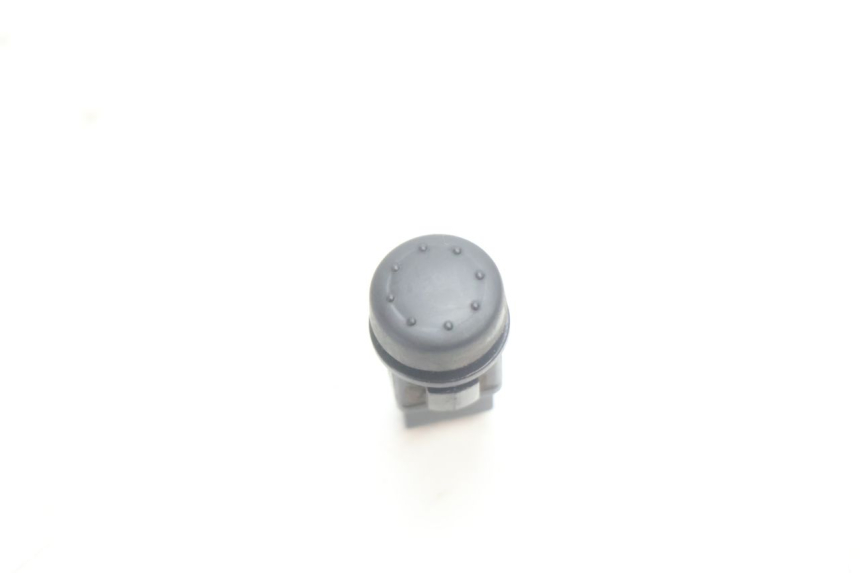 photo de INTERRUPTOR DE BUZINA PIAGGIO ZIP 4T 50 (2006 - 2017) - Detalhe da peça