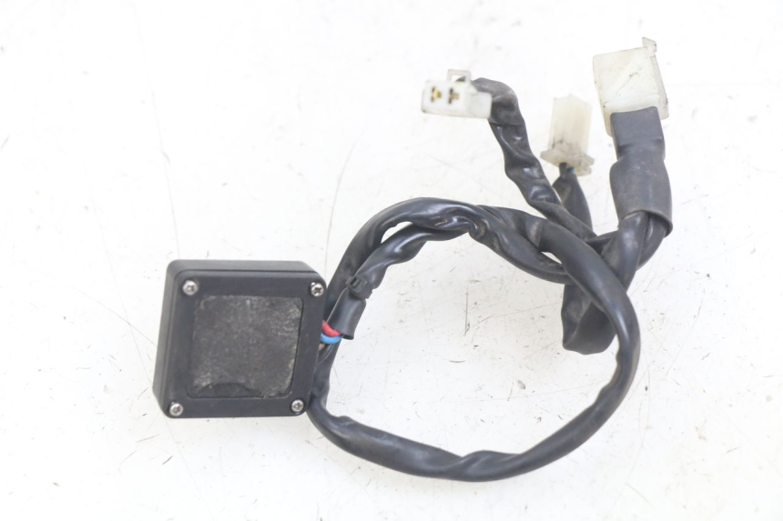 photo de COMUTADOR PIAGGIO MP3 LT 400 (2007 - 2012) - Zoom do estado de desgaste