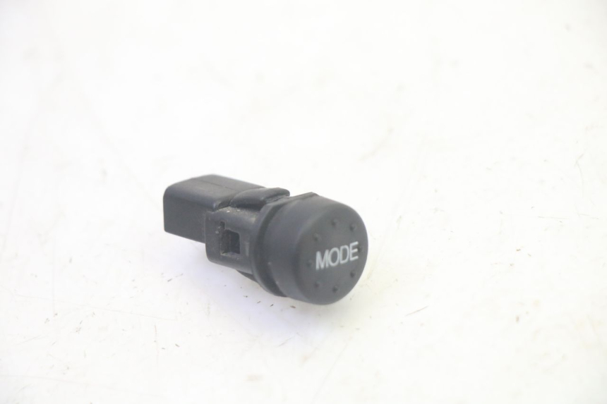 photo de COMUTADOR PIAGGIO MP3 LT 400 (2007 - 2012) - Detalhe da peça