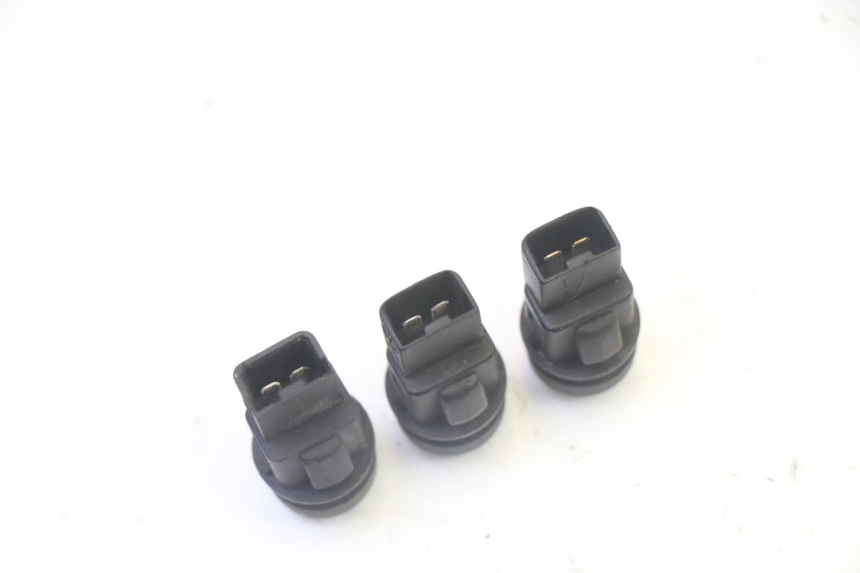 photo de COMUTADOR PIAGGIO MP3 500 (2011 - 2015) - Zoom do estado de desgaste