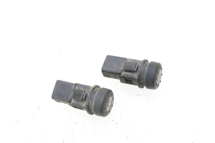 photo de COMUTADOR PIAGGIO MP3 125 (2006 - 2014) - Detalhe da peça