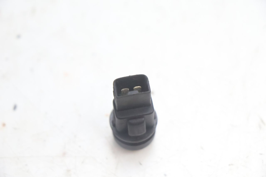 photo de COMUTADOR PIAGGIO MP3 125 (2006 - 2014) - Outro ângulo de visão