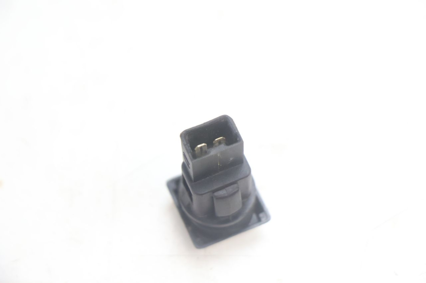 photo de INTERRUPTOR DE ABERTURA DO ASSENTO PIAGGIO MP3 HPE 530 (2022 - 2026) - Outro ângulo de visão