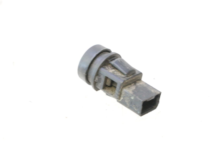 photo de INTERRUPTOR DE ABERTURA DO ASSENTO PIAGGIO MP3 500 (2016 - 2018) - Detalhe da peça