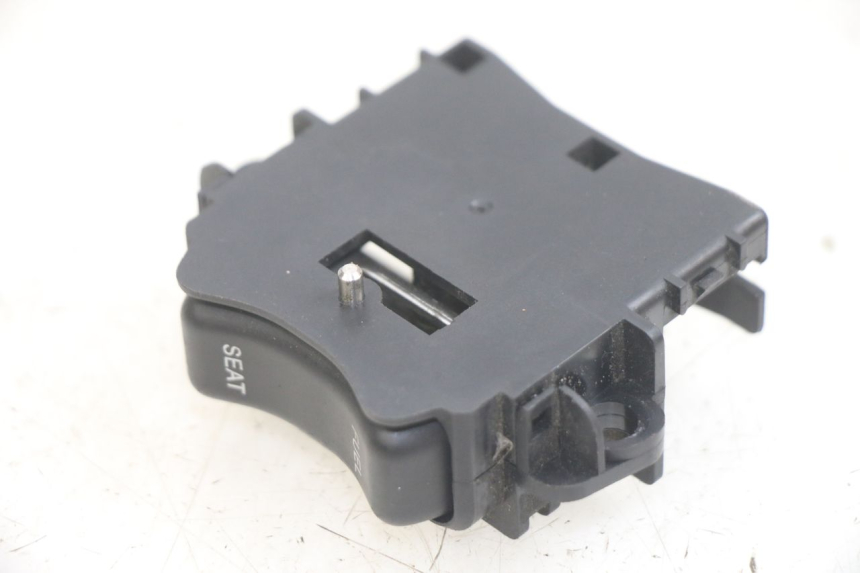photo de COMUTADOR HONDA PCX (JF47) 125 (2012 - 2013) - Detalhe da peça