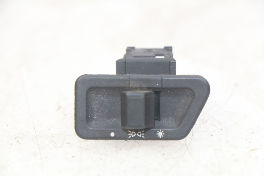 photo de INTERRUPTOR DE FAROL HONDA FES PANTHEON 2T 125 (1998 - 2002) - Vista principal
