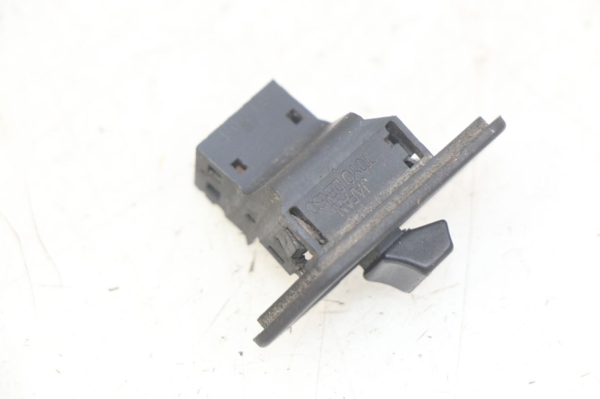 photo de INTERRUPTOR DE FAROL HONDA FES PANTHEON 2T 125 (1998 - 2002) - Detalhe da peça