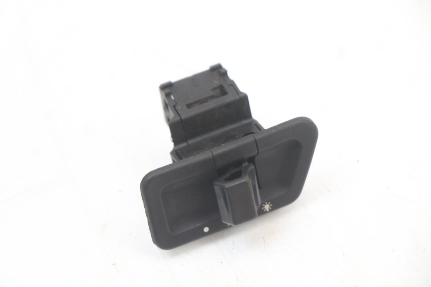 photo de INTERRUPTOR DE FAROL HONDA FES PANTHEON 2T 125 (1998 - 2002) - Detalhe da peça