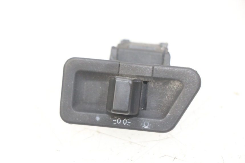 photo de INTERRUPTOR DE FAROL SYM FIDDLE 2 50 (2008 - 2013) - Vista principal