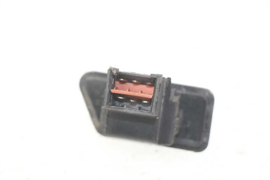 photo de INTERRUPTOR DE FAROL SYM FIDDLE 2 50 (2008 - 2013) - Zoom do estado de desgaste
