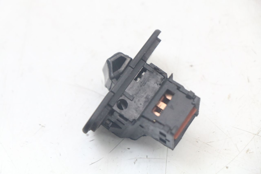 photo de INTERRUPTOR DE FAROL SYM FIDDLE 2 50 (2008 - 2013) - Zoom do estado de desgaste