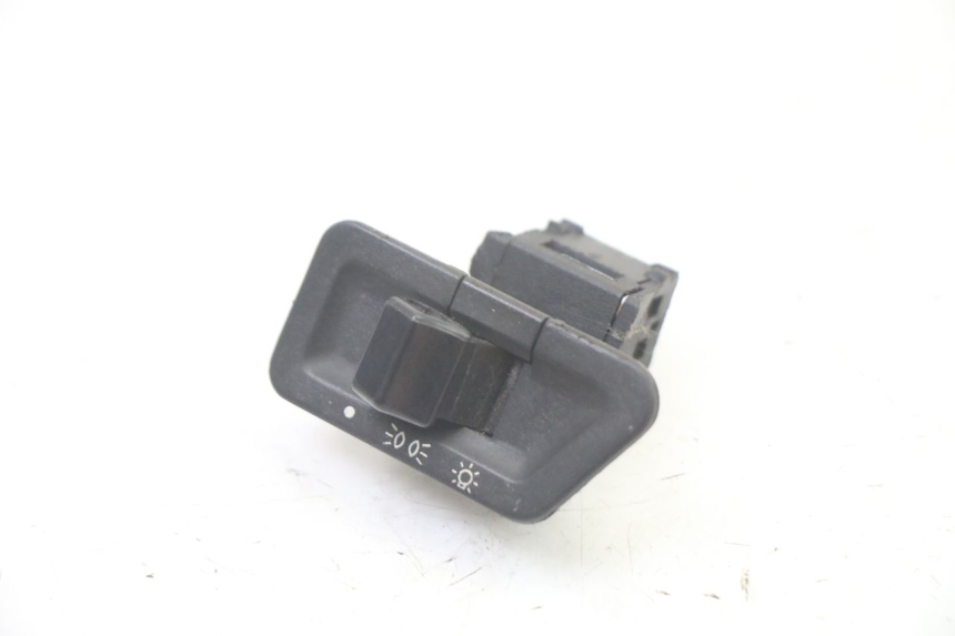 photo de INTERRUPTOR DE FAROL SYM FIDDLE 125 (2008 - 2010) - Detalhe da peça