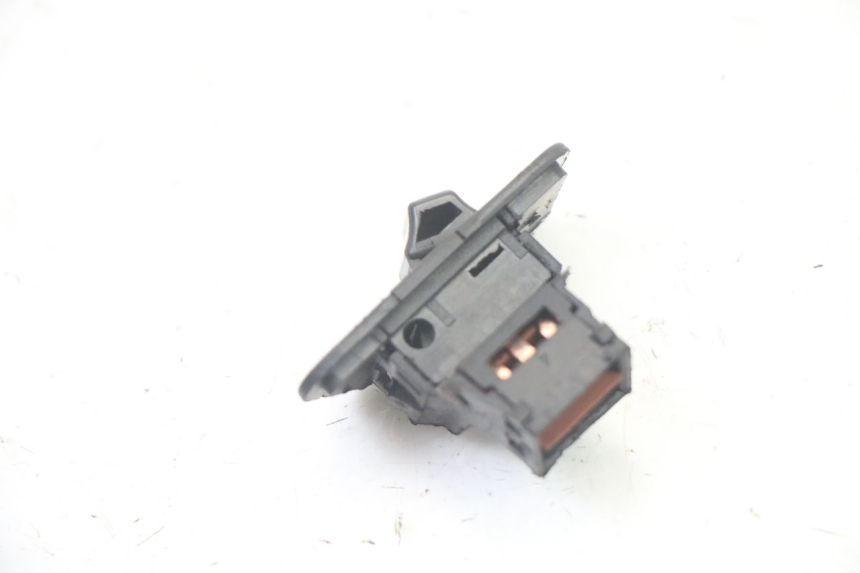 photo de INTERRUPTOR DE FAROL SYM FIDDLE 125 (2008 - 2010) - Zoom do estado de desgaste