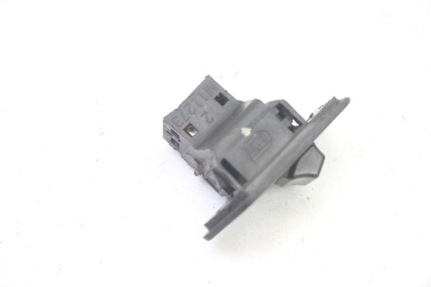 photo de INTERRUPTOR DE FAROL SYM FIDDLE 125 (2008 - 2010) - Outro ângulo de visão