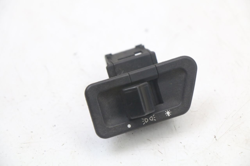photo de INTERRUPTOR DE FAROL HONDA NES AROBASE 125 (2000 - 2003) - Vista principal