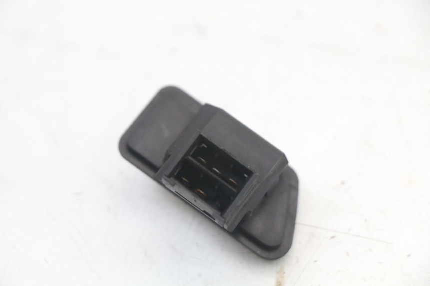 photo de INTERRUPTOR DE FAROL HONDA NES AROBASE 125 (2000 - 2003) - Ampliação técnica