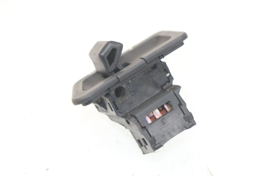 photo de INTERRUPTOR DE FAROL KYMCO LIKE 4T 50 (2009 - 2018) - Outro ângulo de visão