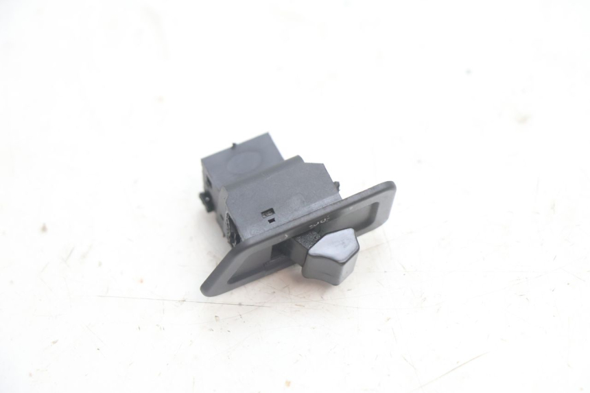 photo de INTERRUPTOR DO FAROL IMF INDUSTRIE NEW PACH 2T 50 (2014 - 2020) - Detalhe da peça