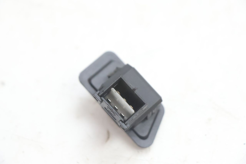photo de INTERRUPTOR DO FAROL IMF INDUSTRIE NEW PACH 2T 50 (2014 - 2020) - Outro ângulo de visão