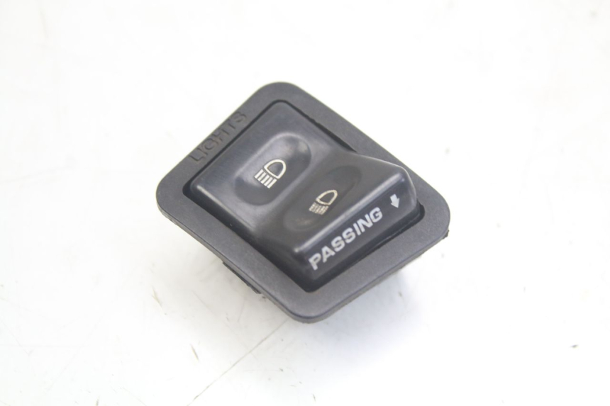 photo de INTERRUPTOR DE FAROL SYM ORBIT 2 4T 50 (2018 - 2022) - Vista principal