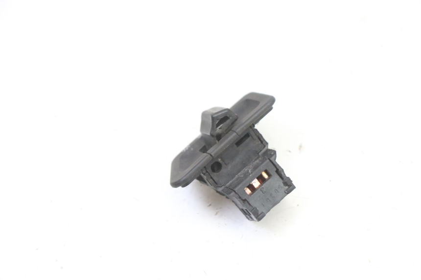 photo de INTERRUPTOR DE FAROL SYM ORBIT 2 4T 50 (2008 - 2017) - Zoom do estado de desgaste