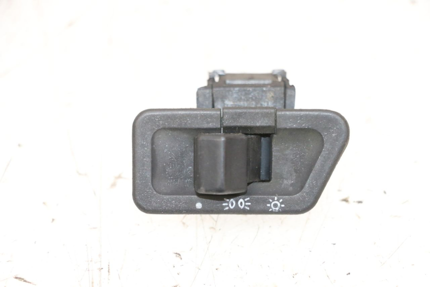photo de INTERRUPTOR DE FAROL SYM ORBIT 2 4T 50 (2008 - 2017) - Vista principal