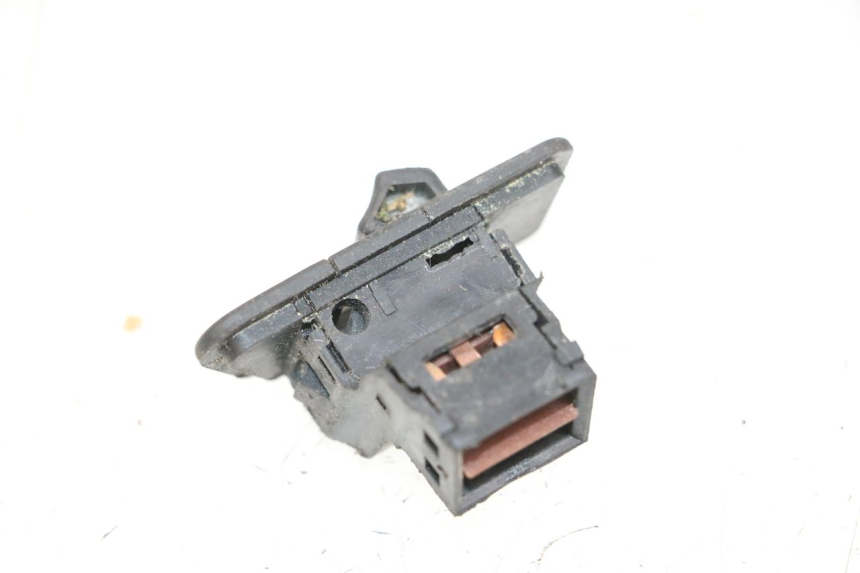 photo de INTERRUPTOR DE FAROL SYM ORBIT 2 50 (2008 - 2014) - Zoom do estado de desgaste