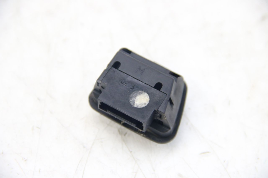 photo de INTERRUPTOR DE FAROL GILERA RUNNER SP 50 (2009 - 2017) - Detalhe da peça