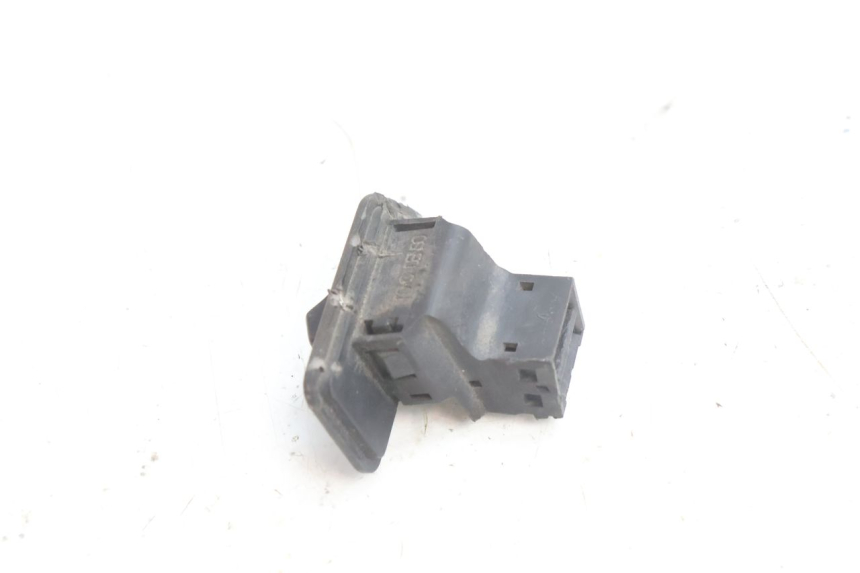 photo de INTERRUPTOR DE FARÓIS HONDA SH 125 (2001 - 2003) - Zoom do estado de desgaste