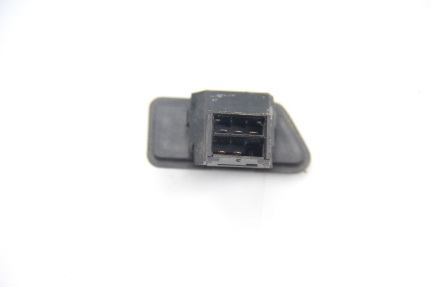 photo de INTERRUPTOR DE FAROL PEUGEOT SV 80 (1993 - 1997) - Zoom do estado de desgaste