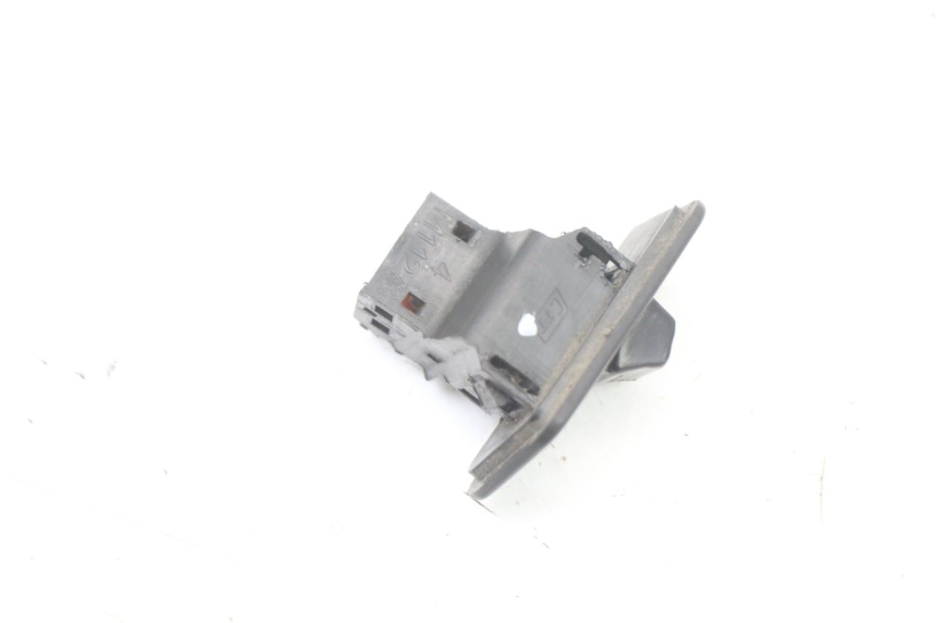 photo de INTERRUPTOR DE FAROL SYM ORBIT 2 4T 50 (2008 - 2017) - Detalhe da peça