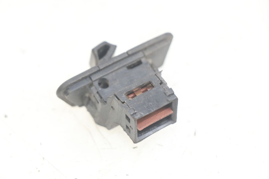 photo de INTERRUPTOR DE FAROL SYM SYMPHONY 125 (2009 - 2015) - Zoom do estado de desgaste