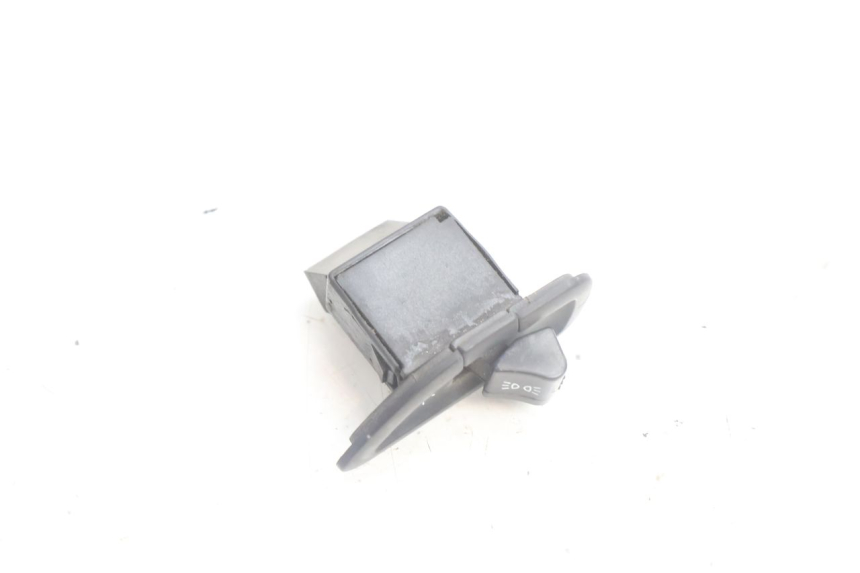 photo de INTERRUPTOR DO FAROL PIAGGIO X9 AMALFI 180 (2000 - 2003) - Detalhe da peça