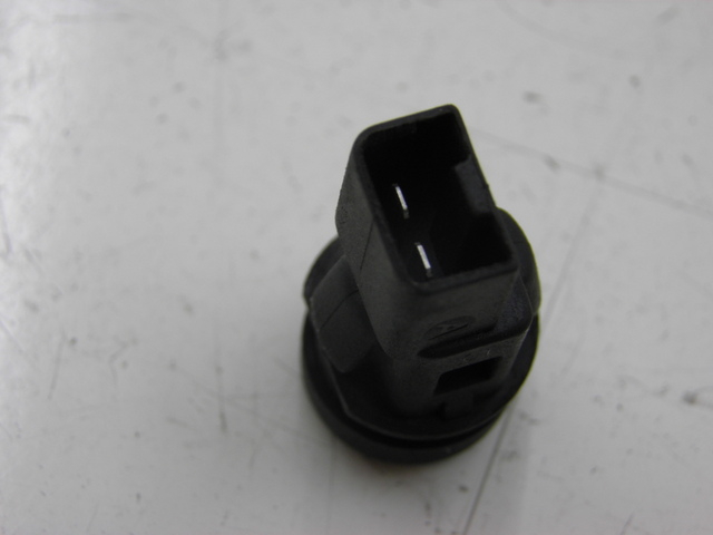 photo de COMUTADOR PIAGGIO BEVERLY 125 (1998 - 2005) - Detalhe da peça