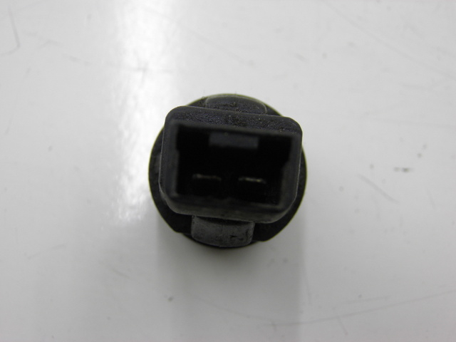 photo de COMUTADOR PIAGGIO X9 125 (2000 - 2003) - Detalhe da peça