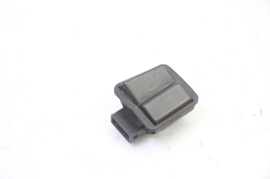 photo de COMUTADOR DE FAROL ALTO TNT MOTOR BOSTON 4T 50 (2018 - 2025) - Detalhe da peça