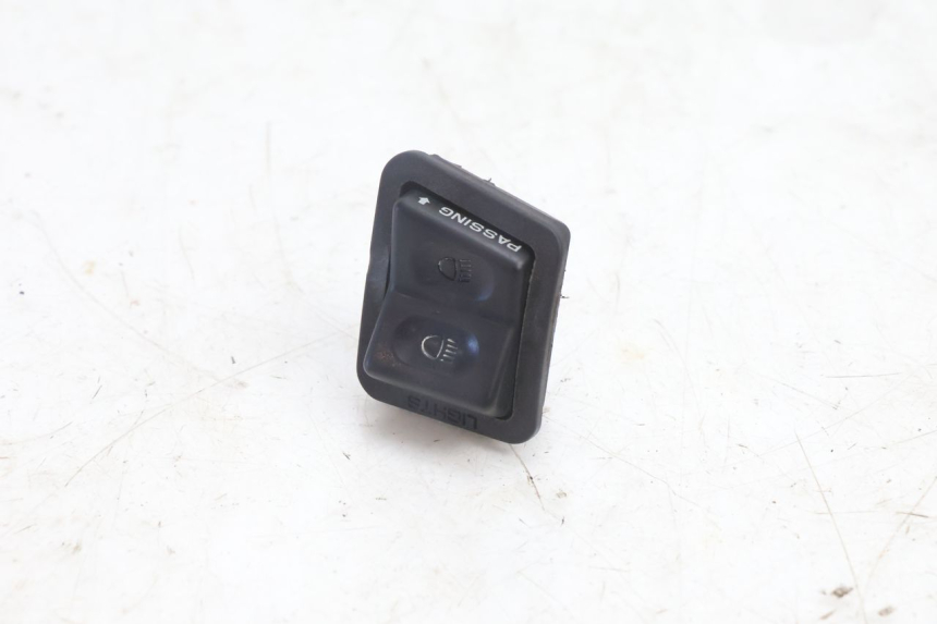photo de INTERRUPTOR DO FAROL ALTO HONDA FES PANTHEON 2T 125 (1998 - 2002) - Vista principal